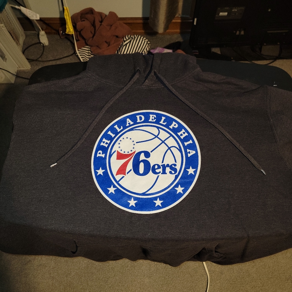 Majestic Philadelphia 76ers Hoodie